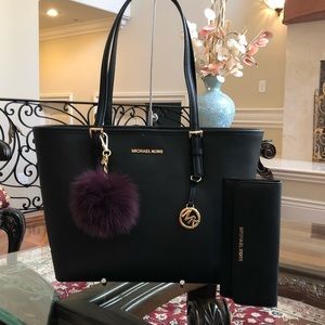 3pcs Michael Kors carry all tote&wallet&pom Pom